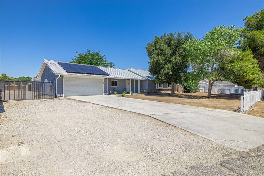 Lancaster, CA 93535,41133 176th ST E