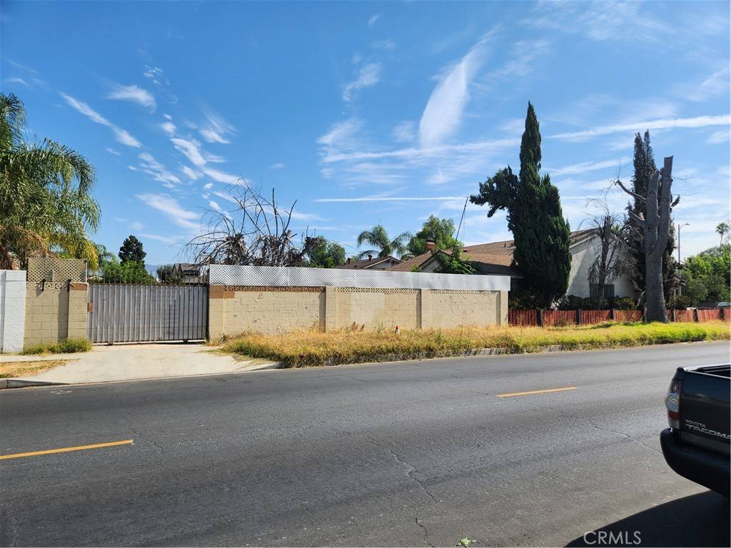 Panorama City, CA 91402,8201 Greenbush Ave.