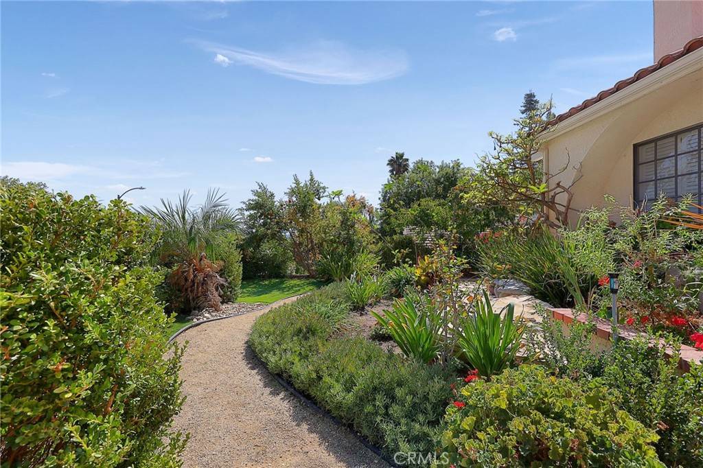 West Hills, CA 91307,24600 Gardenstone LN