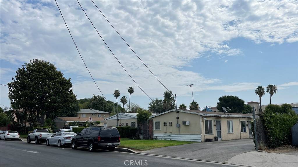 Panorama City, CA 91402,7900 7910 Willis AVE