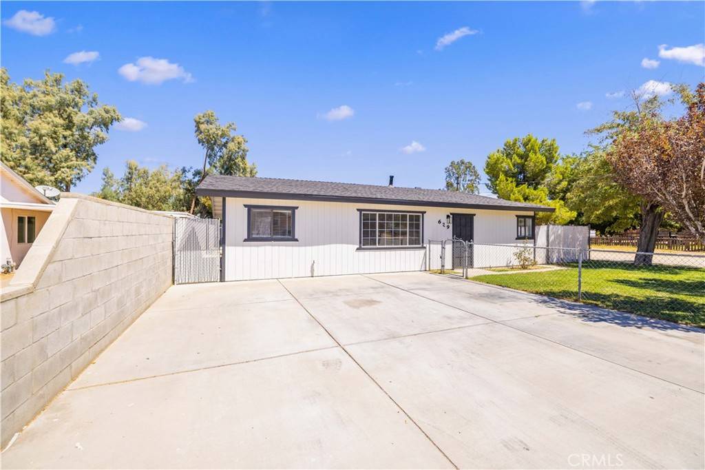 Lancaster, CA 93535,629 E Avenue K8