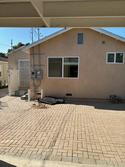Lake Balboa, CA 91406,17621 Victory BLVD