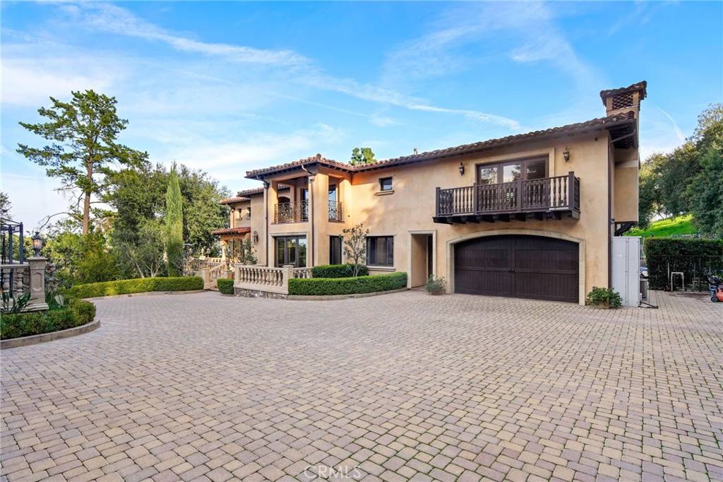 Encino, CA 91436,3930 Royal Oak PL