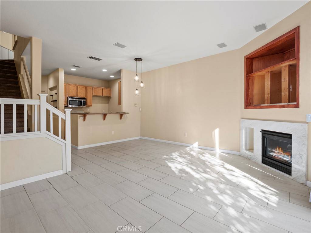 Valencia, CA 91354,27024 Wolf Creek TRL #22