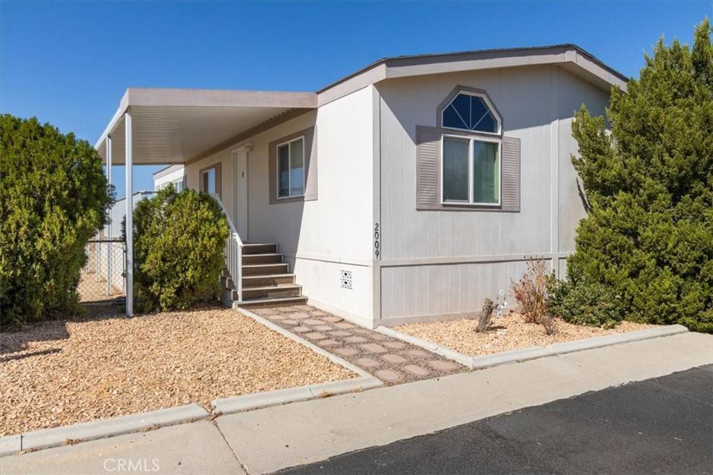 Rosamond, CA 93560,2009 Windbreak DR #3