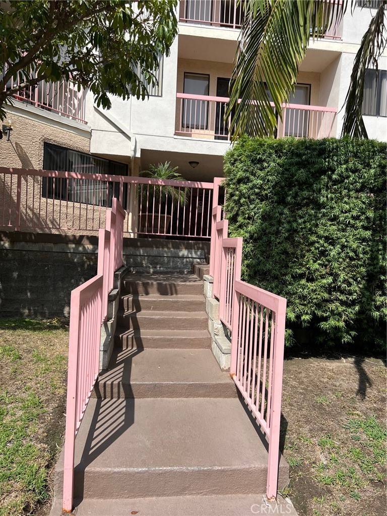 Glendale, CA 91206,345 N Jackson ST #303