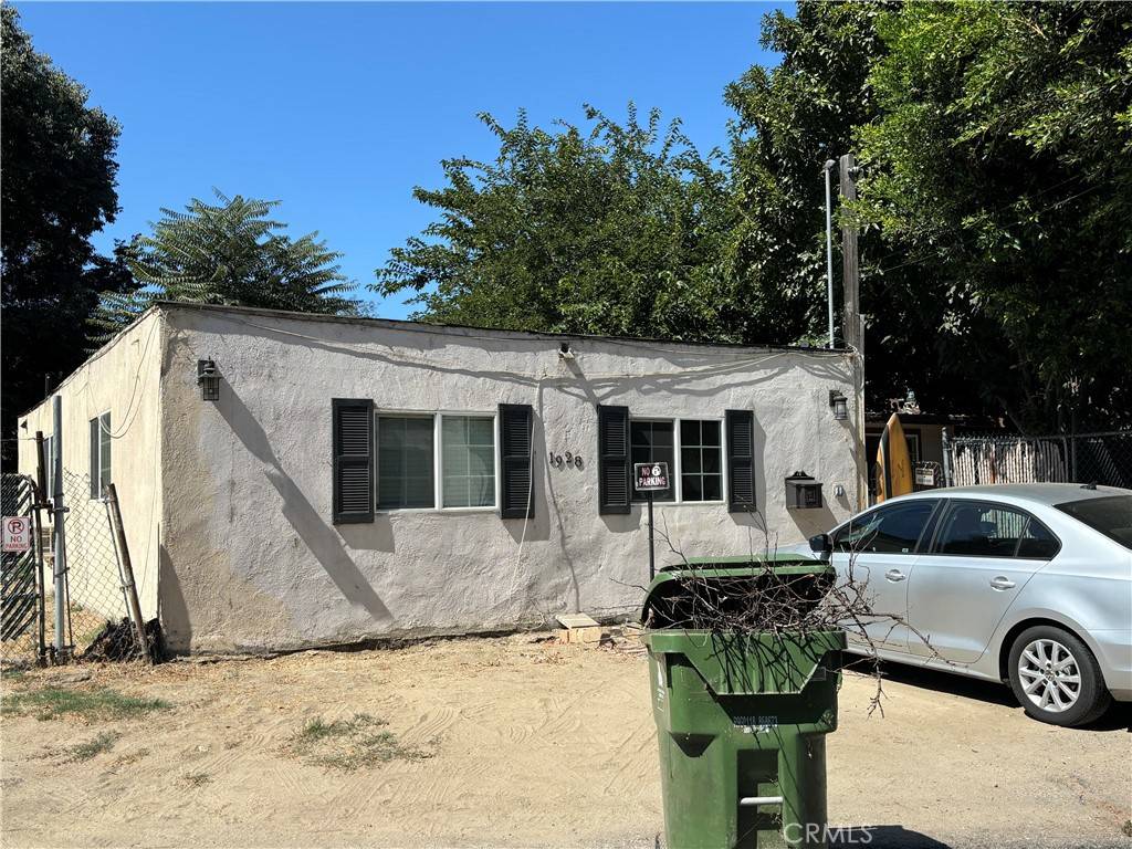 Los Angeles, CA 90039,2728 Queen ST