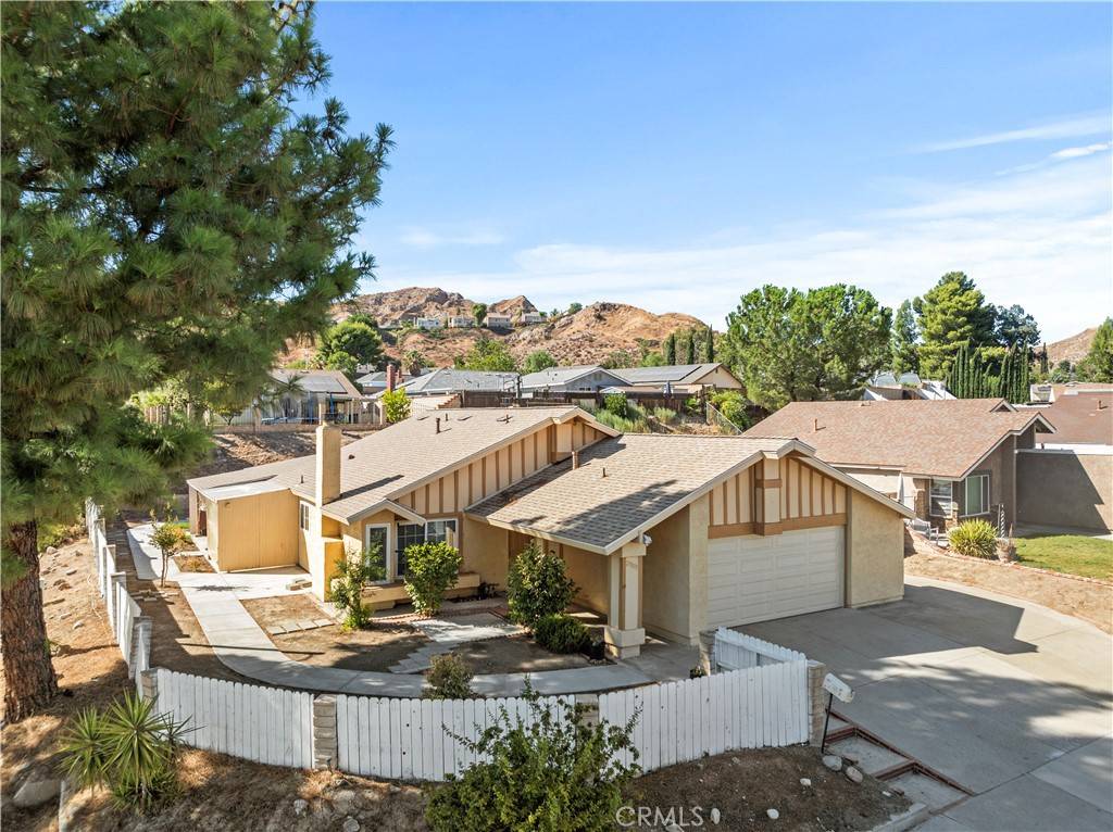 Canyon Country, CA 91387,29835 Abelia RD