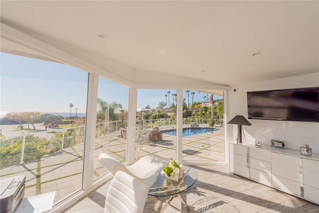 Malibu, CA 90265,3858 Malibu Country DR