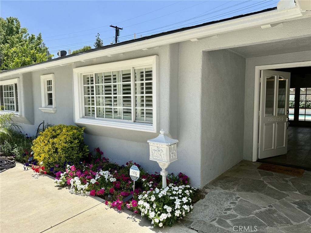 Woodland Hills, CA 91364,23172 Gainford ST