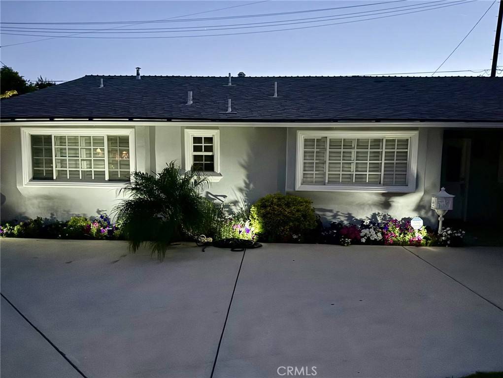 Woodland Hills, CA 91364,23172 Gainford ST
