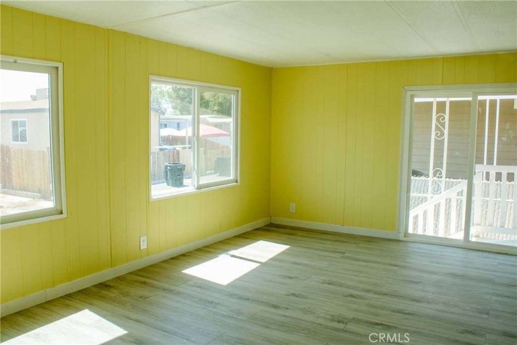 Rosamond, CA 93560,3300 15th ST W #254