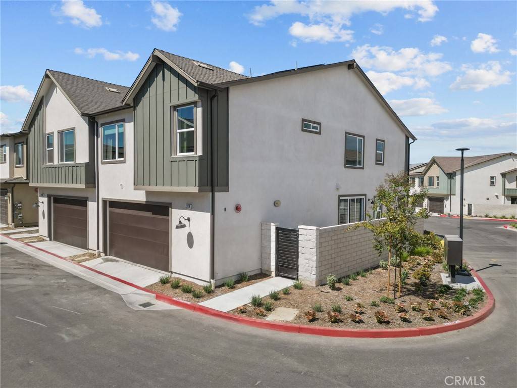 Valencia, CA 91381,27616 Ensemble PL