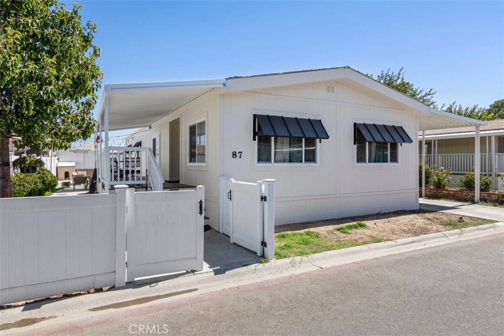 Lancaster, CA 93535,2330 E Avenue J 8 #87