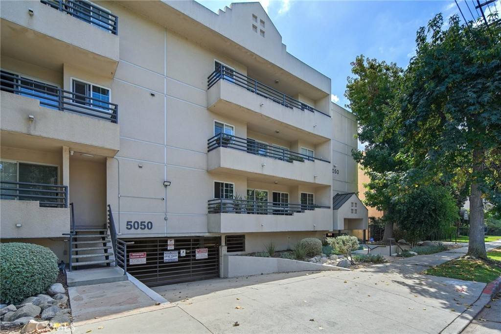 Sherman Oaks, CA 91423,5050 Coldwater Canyon AVE #303