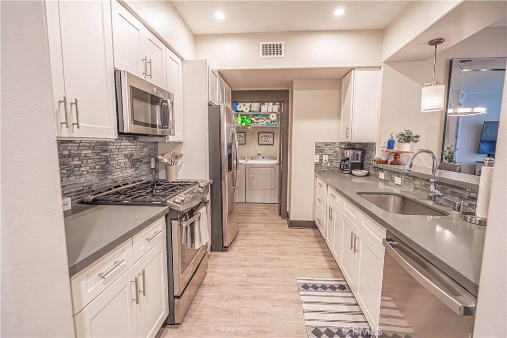 Valencia, CA 91355,24595 Town Center DR #3311