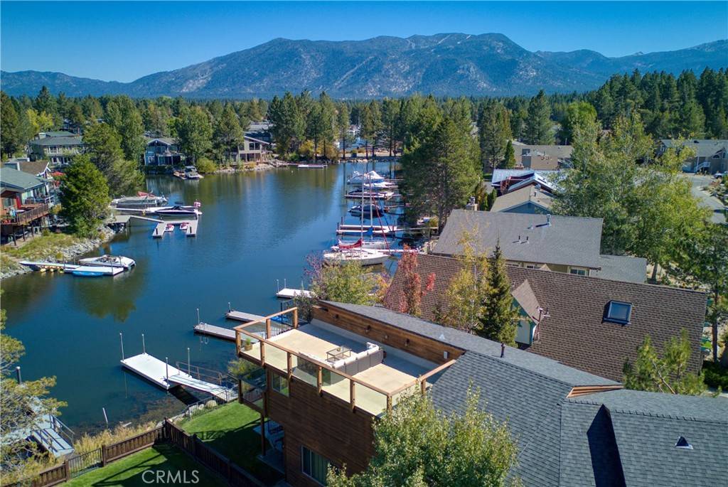 South Lake Tahoe, CA 96150,1859 Venice DR