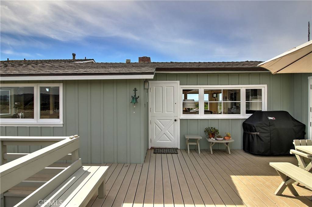 Carpinteria, CA 93013,539 Sand Point RD