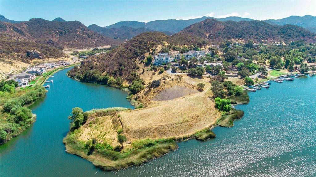 Westlake Village, CA 91361,500 Lower Lake RD