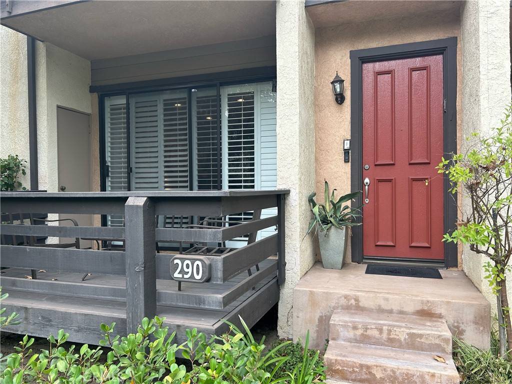 Woodland Hills, CA 91367,21900 Marylee ST #290