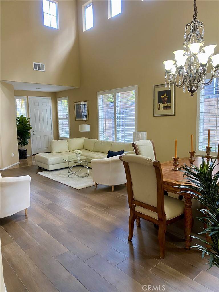 Saugus, CA 91390,29161 Garnet Canyon DR