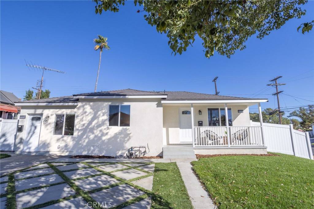 Panorama City, CA 91402,8002 & 8004 Hazeltine Ave