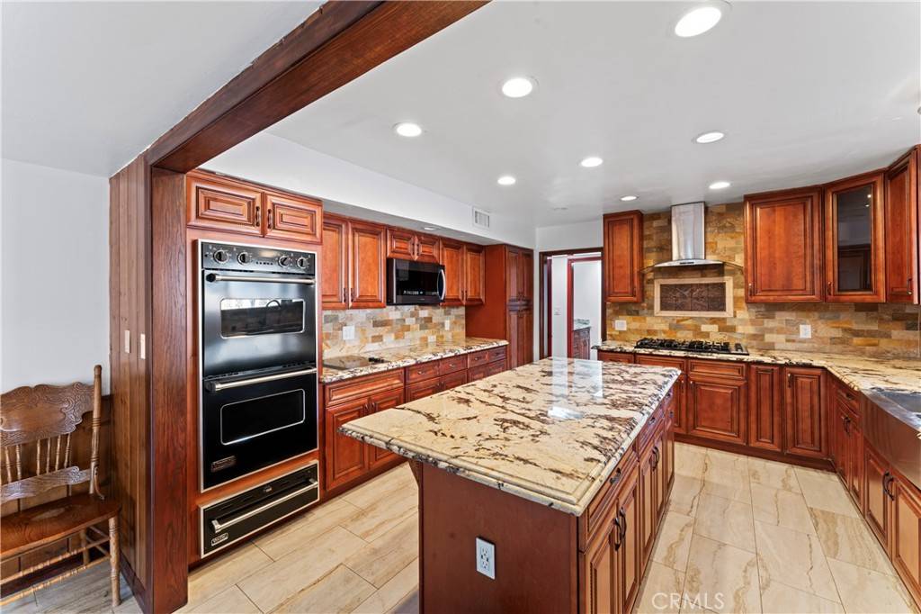 Agua Dulce, CA 91390,35640 Dormer RD