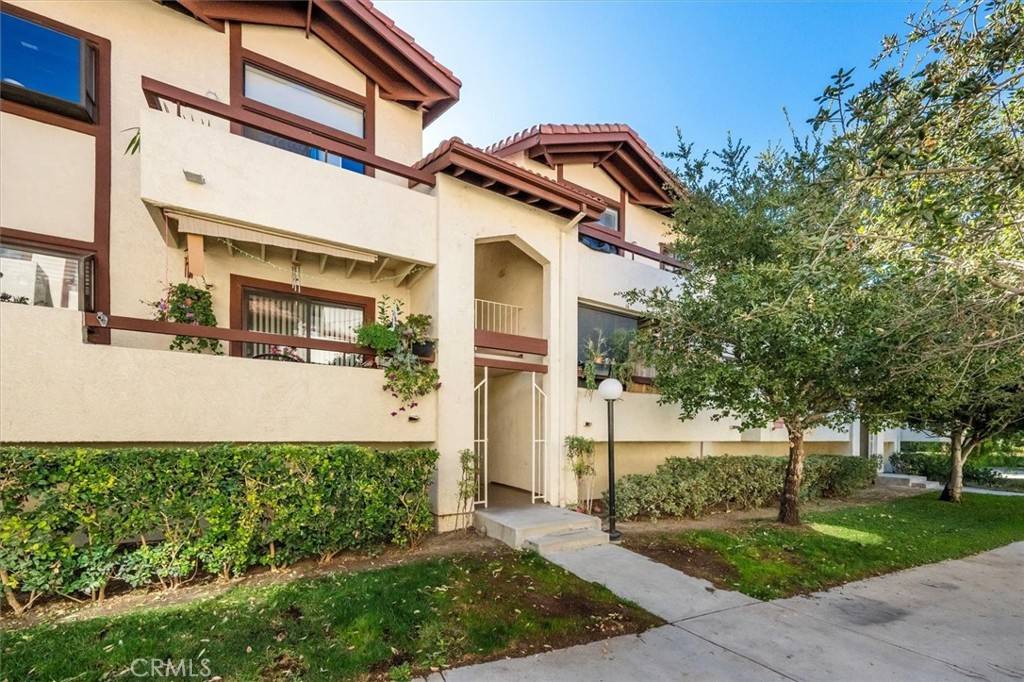 Canyon Country, CA 91387,18168 Sundowner WAY #1018