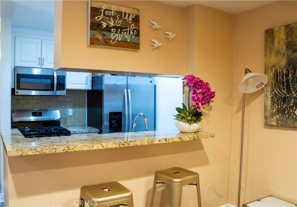 Tarzana, CA 91356,18645 Hatteras ST #186