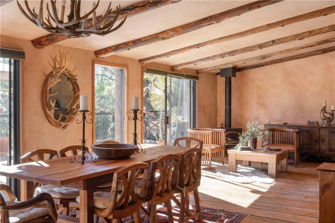 Topanga, CA 90290,2535 Hawks Nest TRL