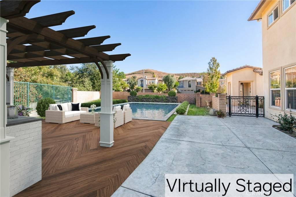 Simi Valley, CA 93065,3829 Young Wolf DR