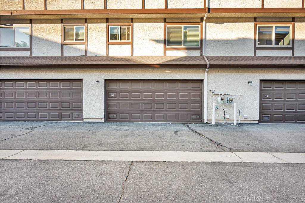 Sunland, CA 91040,10480 Sunland BLVD #20