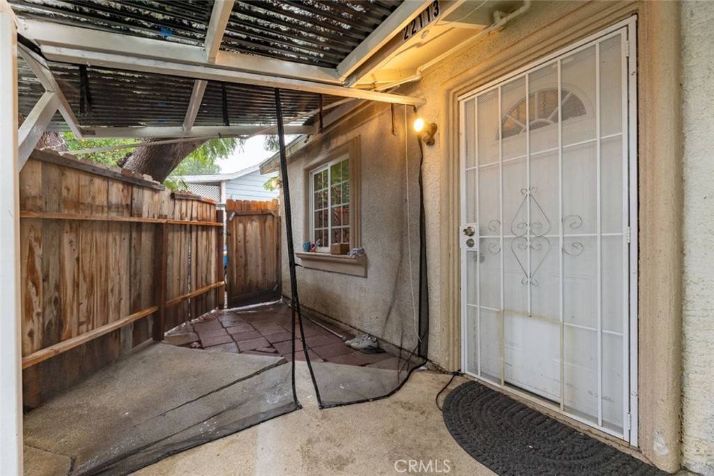 Canoga Park, CA 91303,22113 Cantlay ST