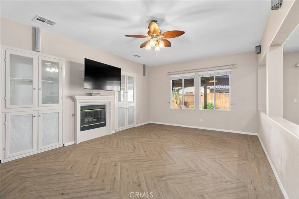 Bakersfield, CA 93312,5005 Boulder Creek PL
