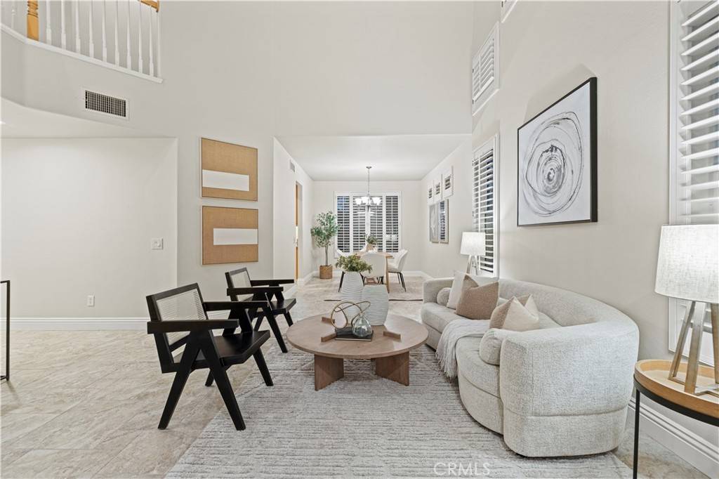 Valencia, CA 91354,23506 Clearidge DR