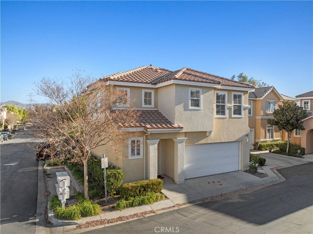 Valencia, CA 91354,24502 Montevista CIR