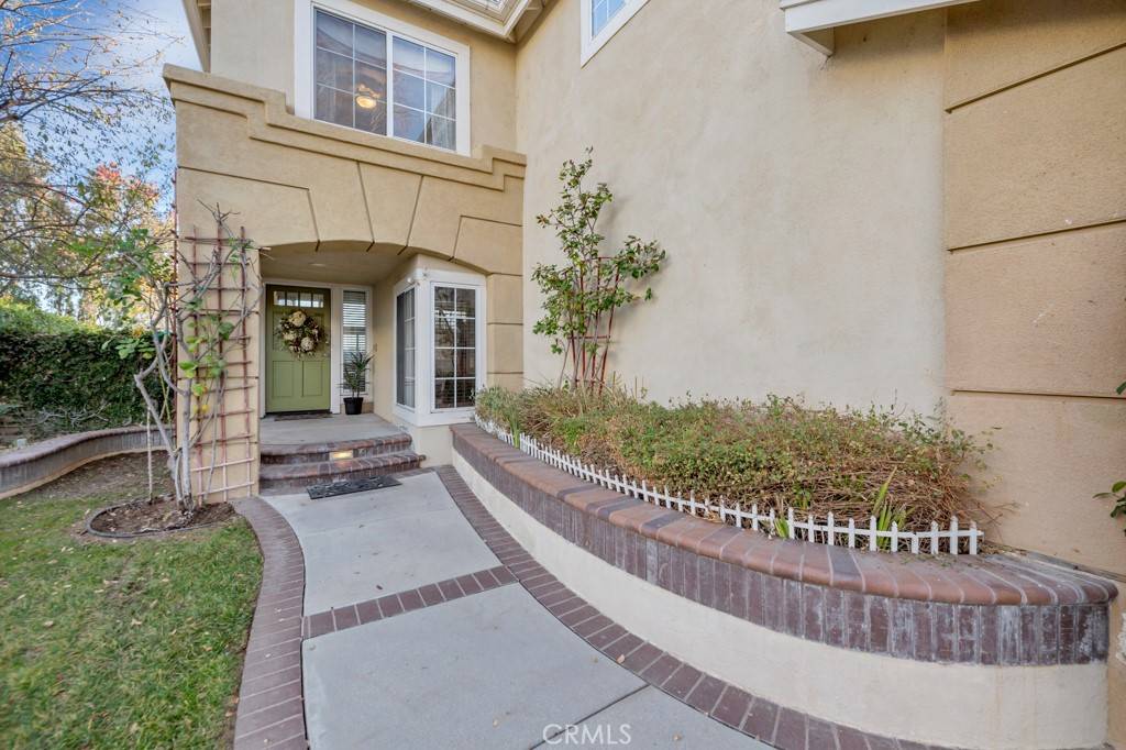 Valencia, CA 91354,23014 Weymouth PL