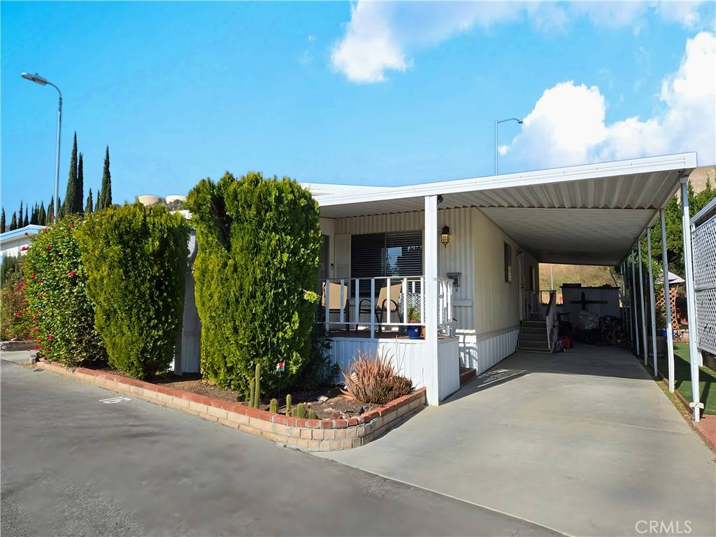 Chatsworth, CA 91311,11401 Topanga Canyon Blvd Spc 16