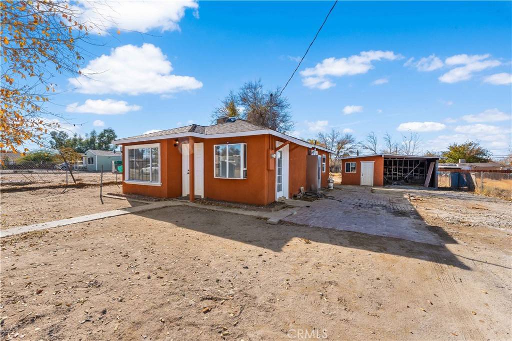 Lancaster, CA 93535,43331 Fairglen RD