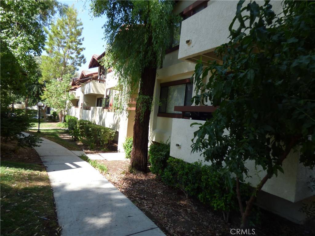 Canyon Country, CA 91387,18125 American Beauty DR #165