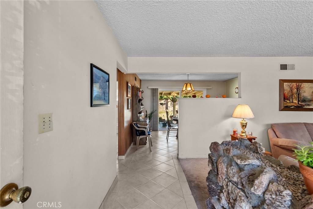 Simi Valley, CA 93063,1496 Glacier ST