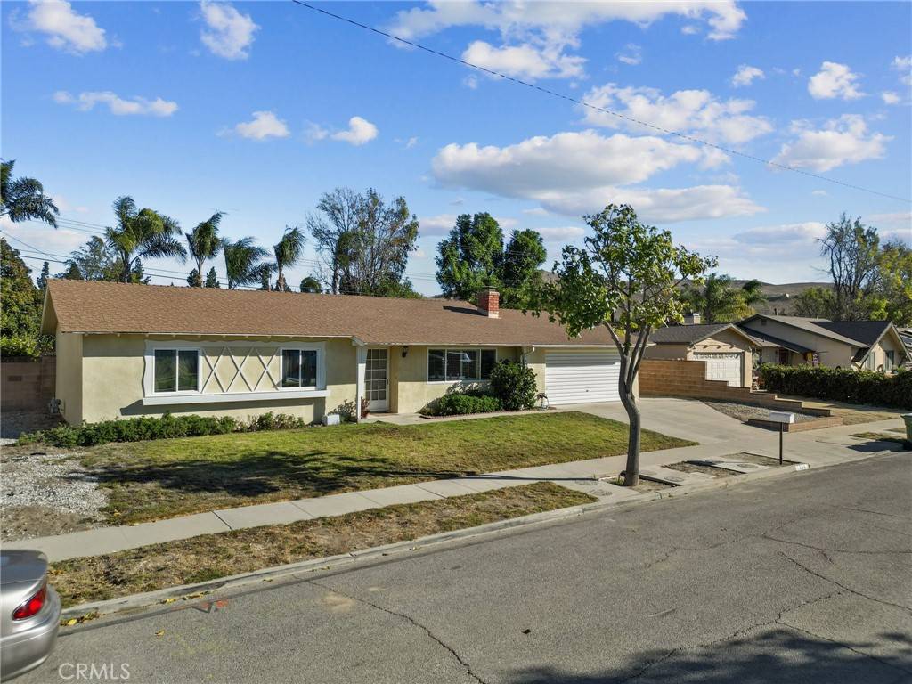 Simi Valley, CA 93063,1496 Glacier ST