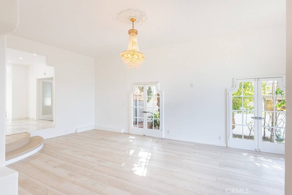 Santa Monica, CA 90402,710 Adelaide PL