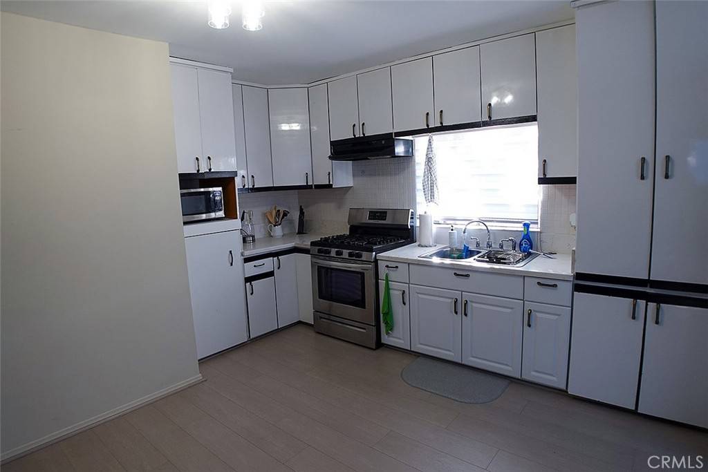 Atwater Village, CA 90039,2950 Tyburn ST