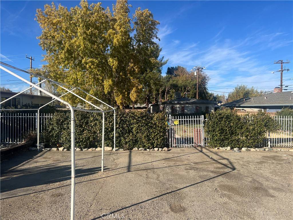 Lancaster, CA 93534,913 W Oldfield ST