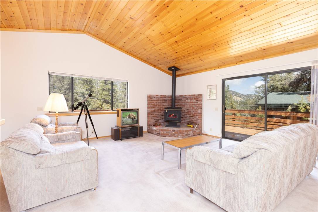 Pine Mountain Club, CA 93222,2206 Bernina DR