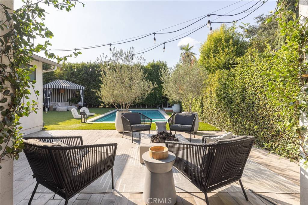 Valley Village, CA 91607,5817 Rhodes AVE