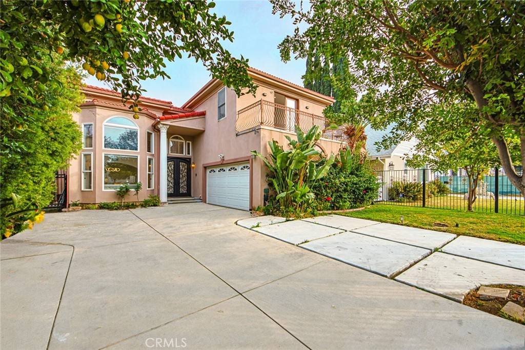 Encino, CA 91316,4954 Hesperia