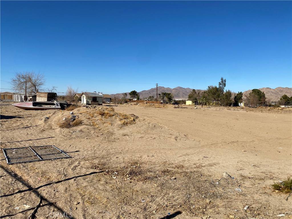 Lucerne Valley, CA 92356,9353 Cody RD