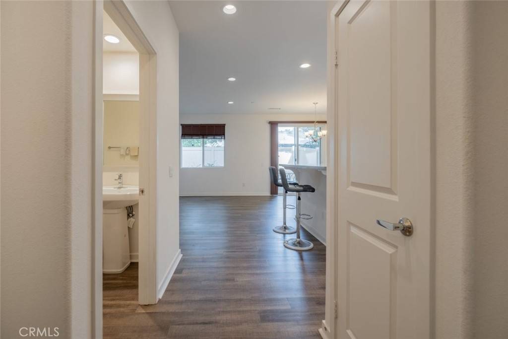 Mission Hills (san Fernando), CA 91345,15163 W Rachel LN